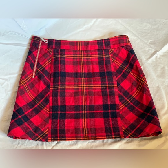 Gwen Stefani L.A.M.B. Fall 2007 Plaid skirt. - Picture 4 of 6